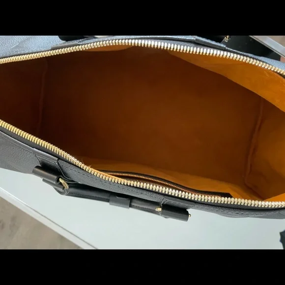 Louis Vuitton weekend bag. Out of stock online and in stores - Picture 6 of 10